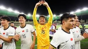 汉堡官方：格拉策尔右大腿肌肉纤维撕裂，将缺阵今年剩余比赛