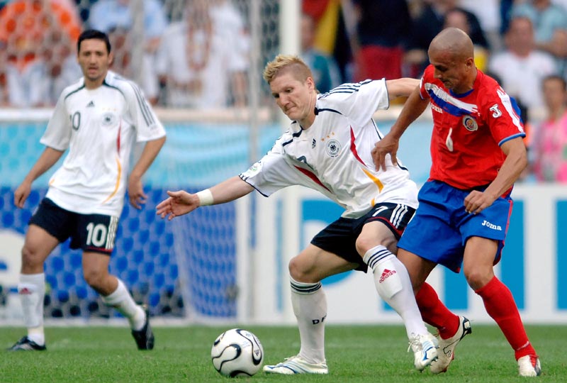 华体会官网是您获取最新体育资讯和赛事直播的理想平台。通过华体会官网登录，您可以轻松访问丰富的体育内容，享受高质量的观看体验。华体会官网入口为用户提供便捷的导航，确保您快速找到所需信息。此外，华体会官网下载专区提供最新的APP版本，方便您随时随地关注各类体育赛事。无论是足球、篮球还是其他体育项目，华体会都致力于为用户提供最优质的服务和最新动态。加入华体会，尽享激情与乐趣！